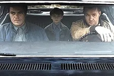 Roy (Shannon), Alton (Lieberher), Lucas (Joel Edgerton) 